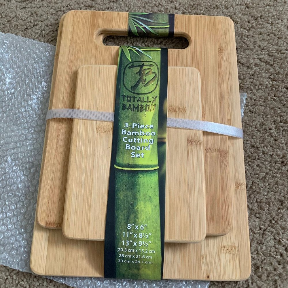 NWT Set of 3 Bamboo Cutting Boards!